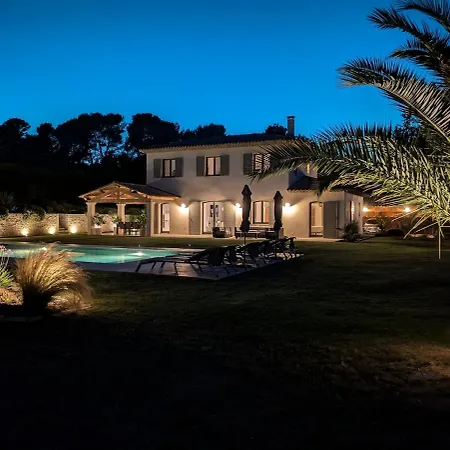 De Gamme Avec Piscine Et Grand Jardin Villa Aix-en-Provence
